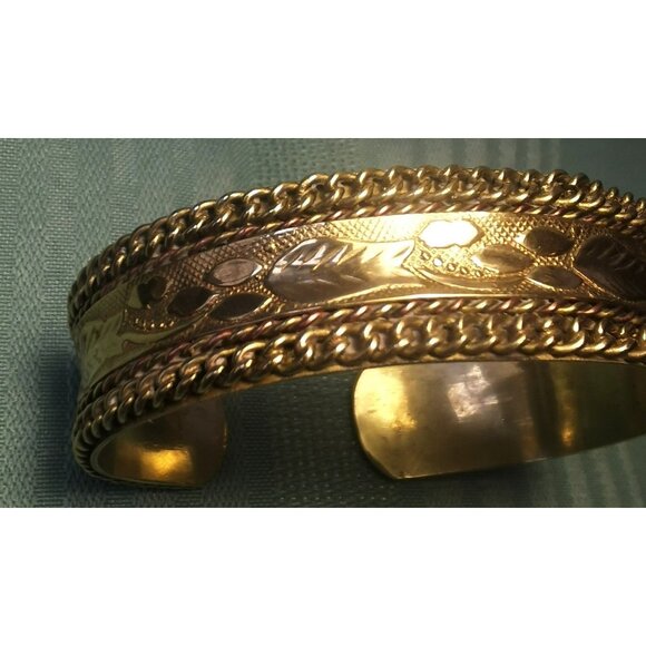 Etched Brass Cuff Bracelet Wide Boho Statement Cuff with Chain Border Vintage - Picture 3 of 11